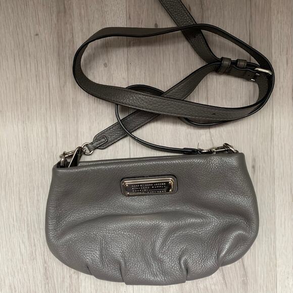 Marc by Marc Jacobs Pebbled Grey Crossbody - Picture 6 of 10